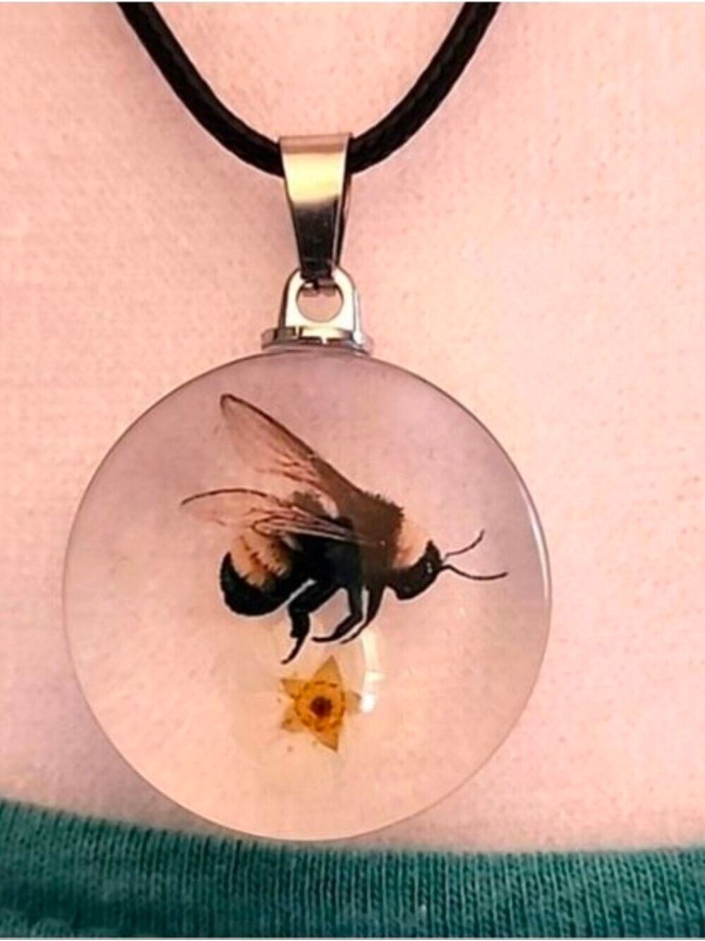Genuine Pressed Flower Simulated Bumble Bee  Necklace Black Leather Rope